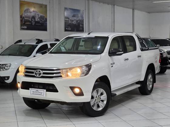 TOYOTA HILUX 2.7 SR 4X2 CD 16V FLEX 4P MANUAL TOYOTA HILUX 2.7 SR 4X2 CD 16V FLEX 4P MANUAL